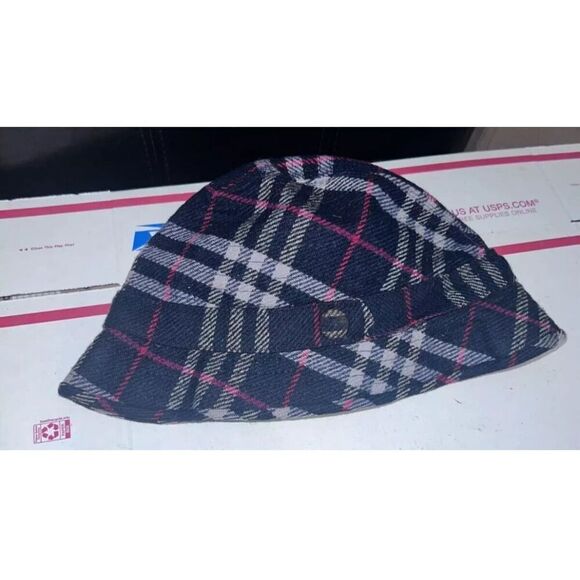 VINTAGE BURBERRY BURBERRYS BLUE RED PLAID NOVA CHECK WOOLWBUCKET HAT SIZE  7 1/8 - Picture 4 of 4